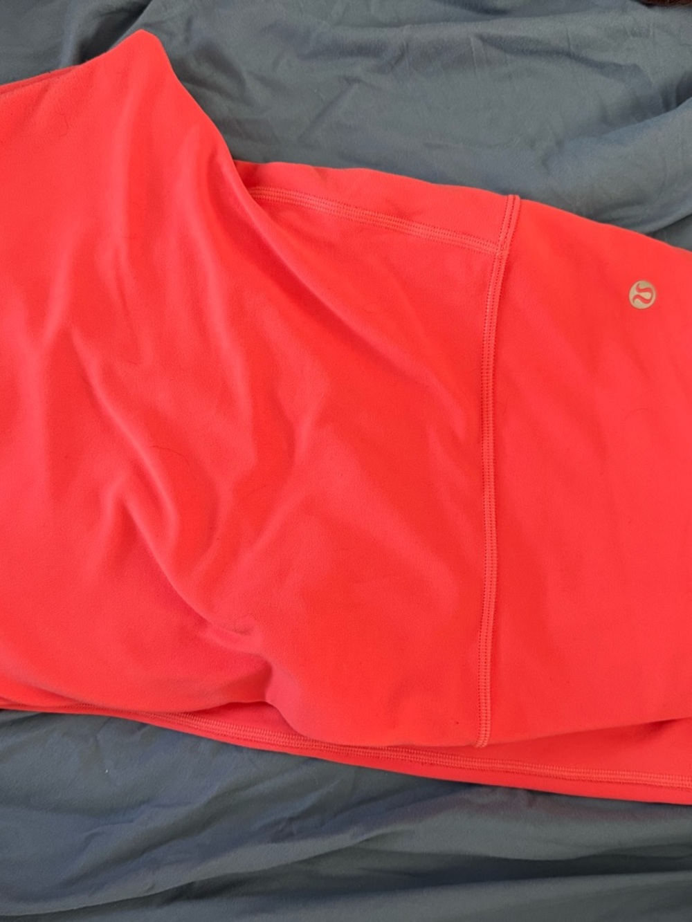 lululemon coral-pink performance leggings (great stretch!)